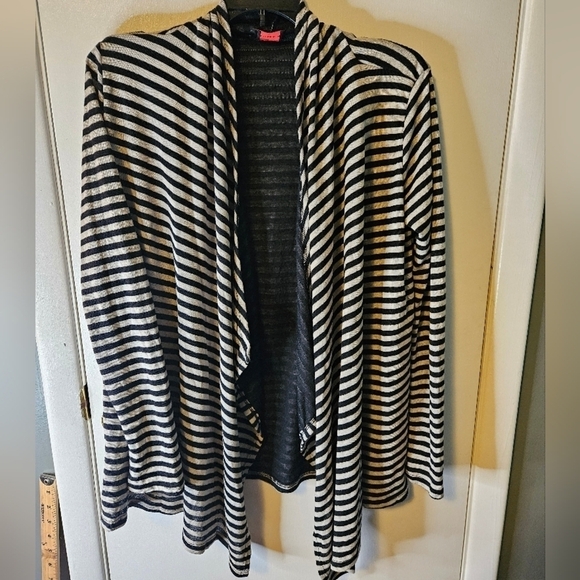 hanger 55 Sweaters - Hanger 55 Women's Size Large Open Cardigan Striped Black & White